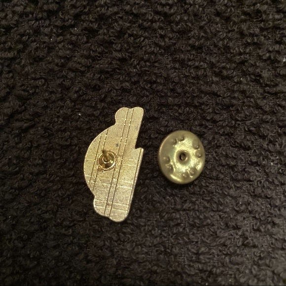 Vintage Rainbow Cloud Lapel Pin / Brooch - Picture 5 of 8